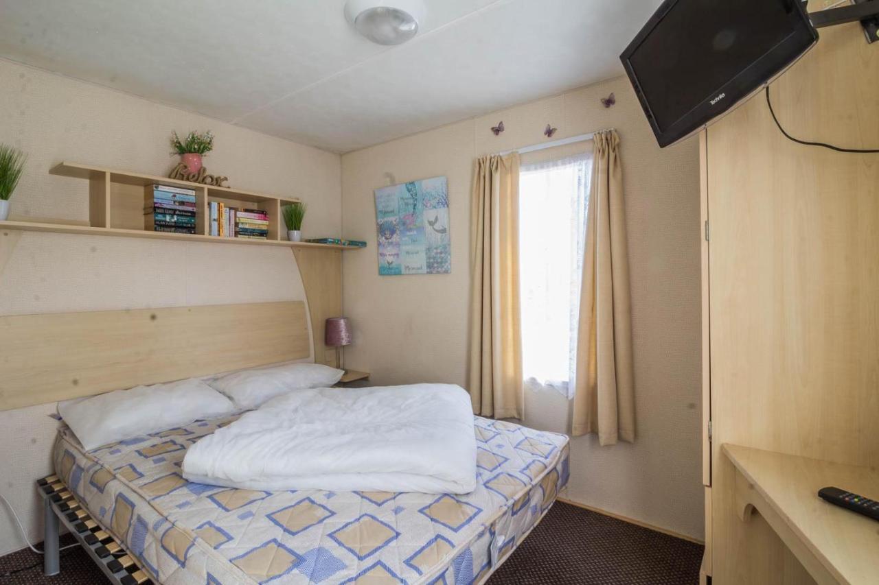 Great 8 Berth Caravan For Hire At Southview Holiday Park In Skegness Ref 33025E Eksteriør billede